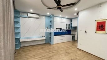 HIẾM - Ô TÔ 7 CHỖ VÀO NHÀ - 10 M Ô TÔ TRÁNH - Gần AEON