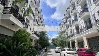 CHDV - 7 phòng - Thang Máy - Thạnh Lộc 44 - 20tr/tháng - 5 tầng