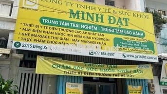 chủ nhà cần  bán nhà . khu chợ đông đúc .