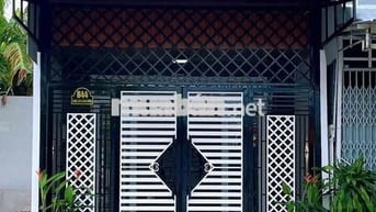 Bán gấp căn nhà mới ở ngay Đ. Lộc Du , Trảng Bàng 138m2 SHR giá 138tr
