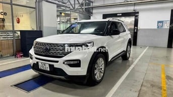 Ford Explorer Limited 2022 siêu lướt