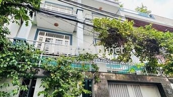 Biệt thự sầm uất kinh doanh đủ ngành nghề