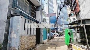 Nhà 3 Tầng - 1/ CMT8 - Ngay vòng xoay dân chủ - Giá 1 tỷ 85