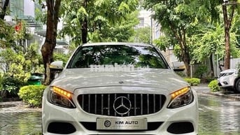 Mercedes Benz C200 2017 Trắng - 75000 km