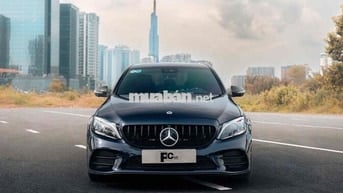 Mercedes C300 AMG 2019 nhiều option lên thêm