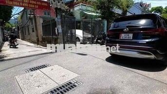 BÁN ĐẤT TẶNG KÈM NHÀ CẤP 4 100m2 kiệt oto né nhau HÀ HUY TẬP
