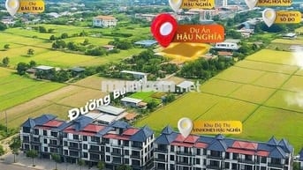 VỊ TRÍ ĐỘC QUYỀN: ngay trung tâm huyện ,2p đến cổng VINHOMES