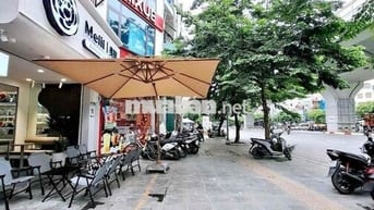 NHÀ MẶT PHỐ - GẦN BẾN KHÁCH - KINH DOANH RẤT ĐÔNG KHÁCH