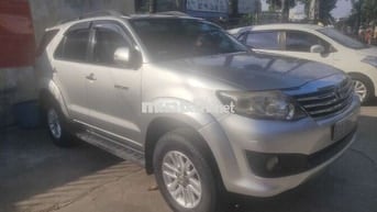 Bán fortuner 2013 số tự động, 1 chủ mua từ mới