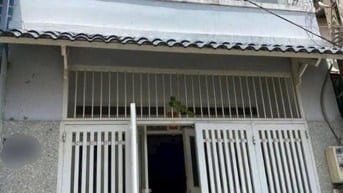 Giáp chủ gửi bán gấp nhà SHR 4*10 trệt lầu 2phong 2tolet đường số 4