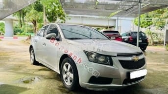 Chevrolet Cruze LS 1.6 MT 2011
