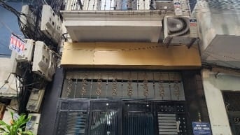 Cho thuê nhà đẹp Vĩnh Phúc, Ba Đình ( sát đường Bưởi ) 40m2 x 5 tầng, 