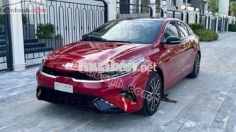 Kia K3 Premium 1.6 AT 2022