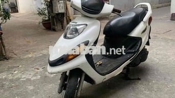 Xe Yamaha Póp 125cc màu trắng