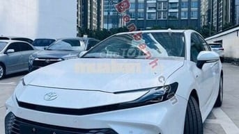 Toyota Camry 2.5 HEV Mid 2024