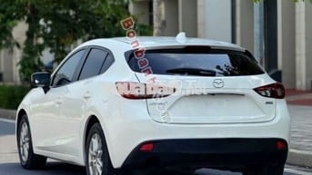 Mazda 3 1.5 AT 2015