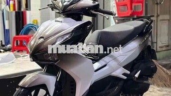 Bán xe AB 125 4val màu đen