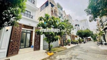 NHÀ KHU BIỆT THỰ ĐƯỜNG 8M NGUYỄN VĂN KHỐI 4PN SẴN 4 MÁY LẠNH 22TR