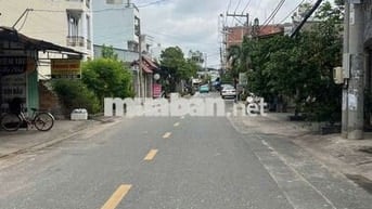 Cần cho thuê nhà P ĐHT .Q12. DT 4, 5 x18 .1 trệt 1 lầu 3 PN 2WS