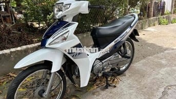 Yamaha Sirius Fi ít chạy ốc tán xanh lè