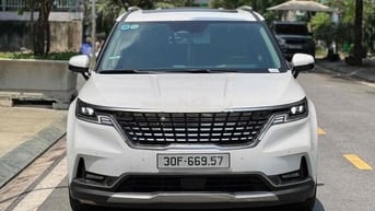 Kia Carnival 2023 Signature 2.2D - 13333 km