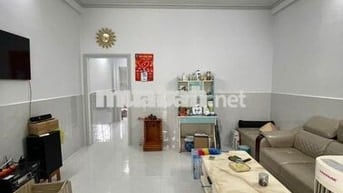 Nhà trệt lầu 3PN hẻm đường Tầm Vu chỉ 5 triệu