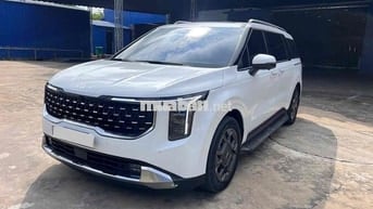 Kia Carnival 1.6 Turbo Hybrid Signature , 2.300 km