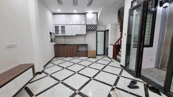 Bán nhà đẹp, Mới .Tặng toàn bộ Nội thất sịn .Gần đầu phố Trương Định