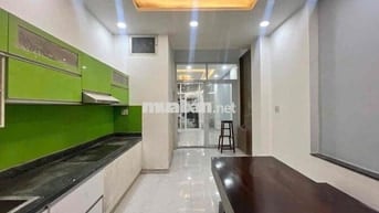 Chính chủ cần bán gấp 4 x 25m giá 12,tỷ TL 2 lầu ST đối diện công viên