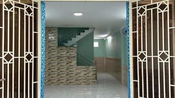Chính chủ bán nhà đang cho thuê, gần chợ, gần trường học, rất an ninh.
