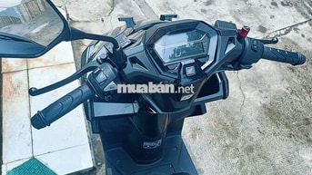 Xe gia đình đi giờ nhà trật nên bán