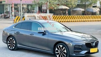 VinFast Lux Premium 2.0 AT 2019