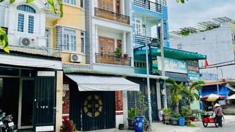 bán nhà DT 4M X 19M MẶT TIỀN KINH DOANH, ĐƯỜNG 16M Ô TÔ XE TẢI ĐẬU 