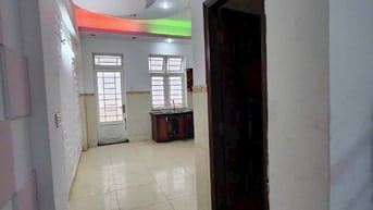 Cho Thuê Nhà Nguyên Căn ở trong chợ Hạnh Thông Tây, có MBKD , Q Gò Vấp