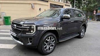 700km - Ford Everest Titan+ 4x4 siêu lướt