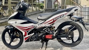 Xe có lên đồ kiểng lặt vặt , dáng xe đẹp.