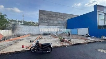 Chủ gửi bán 3 lô đất đẹp ở gần chợ đầu mối Hóc