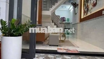 NHÀ NGUYÊN CĂN 3LẦU NGAY ĐẦU TÔ NGỌC VÂN QUẬN12