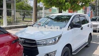 Toyota Innova 2019 2.0E - 280000 km
