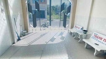 NHÀ 1 TRỆT 1 LẦU KHU MINH LINH P5 TP VĨNH LONG