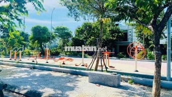 BÁN NHÀ KIỆT HOÀNG DIỆU VIEW CÔNG VIÊN LỚN THOÁNG