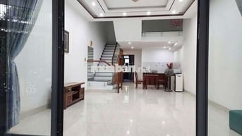 Cho thuê nhà 3 tầng mặt tiền Đoàn Khuê