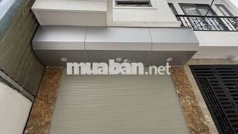 NHÀ DÂN XÂY -KHU PHÂN LÔ  -Ô TÔ TRÁNH - HOÀNG QUỐC VIỆT CẦU GIẤY