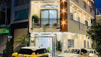 CHÍNH CHỦ BÁN NHÀ CĂN GÓC 2 MẶT HẺM XE TẢI TRÁNH NHAU ÔTÔ ĐỂ TRONG NHÀ