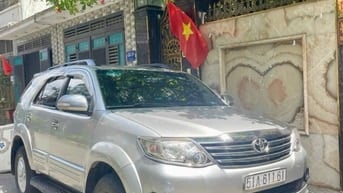 Nhà cần bán ôtô Fortuner V 388triệu