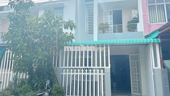 Bán Nhà Sổ Riêng Hoàn Công 1 trệt 1 lầu 3pn 2wc Full nội thất