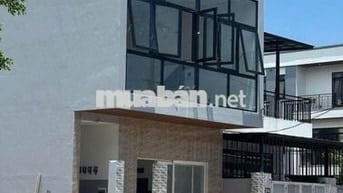Cho thuê văn phòng 2 tầng mặt tiền đường Thanh Hoá gần sân Hoà Xuân