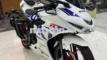 Suzuki SX R150 nhiều đồ chơi