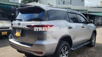 Toyota Fortuner 2.4G 4x2 MT - sx 2018 - 705 triệu