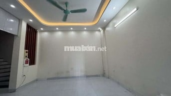 Dân xây, 42m,  3 tầng, mt 3,5m, trung tâm Phú Lương